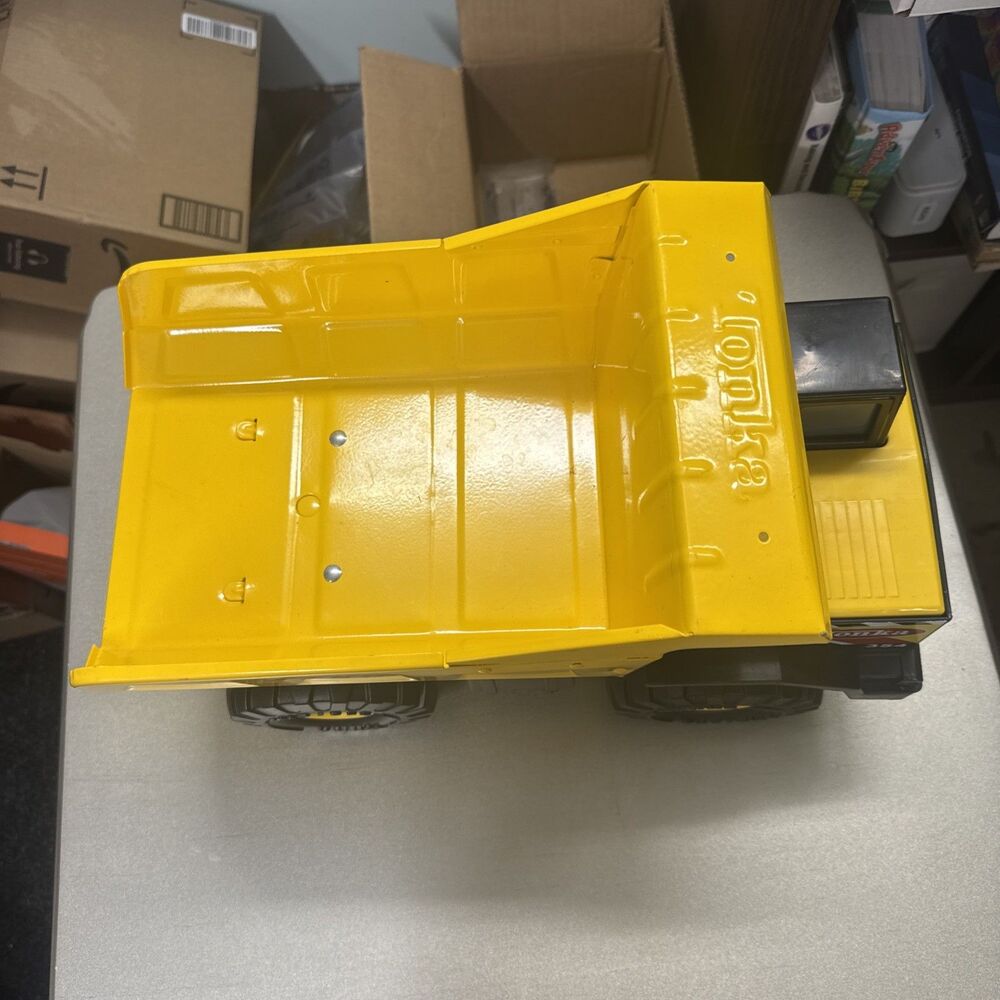 TONKA DUMP TRUCK 354 PLASTIC and METAL PRESSED STEEL YELLOW - Picture 2 of 11